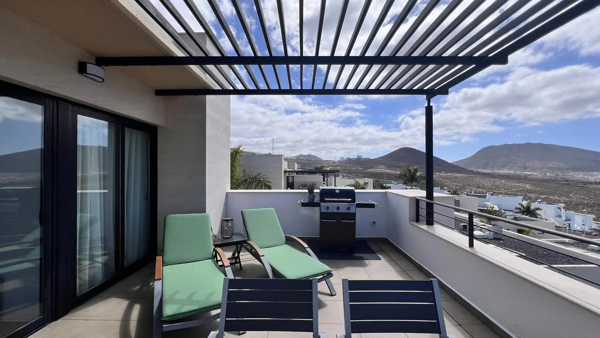 Oceanview Apartment With Jacuzzi Playa de las Americas  0*, Playa de las Americas (Tenerife) Spain